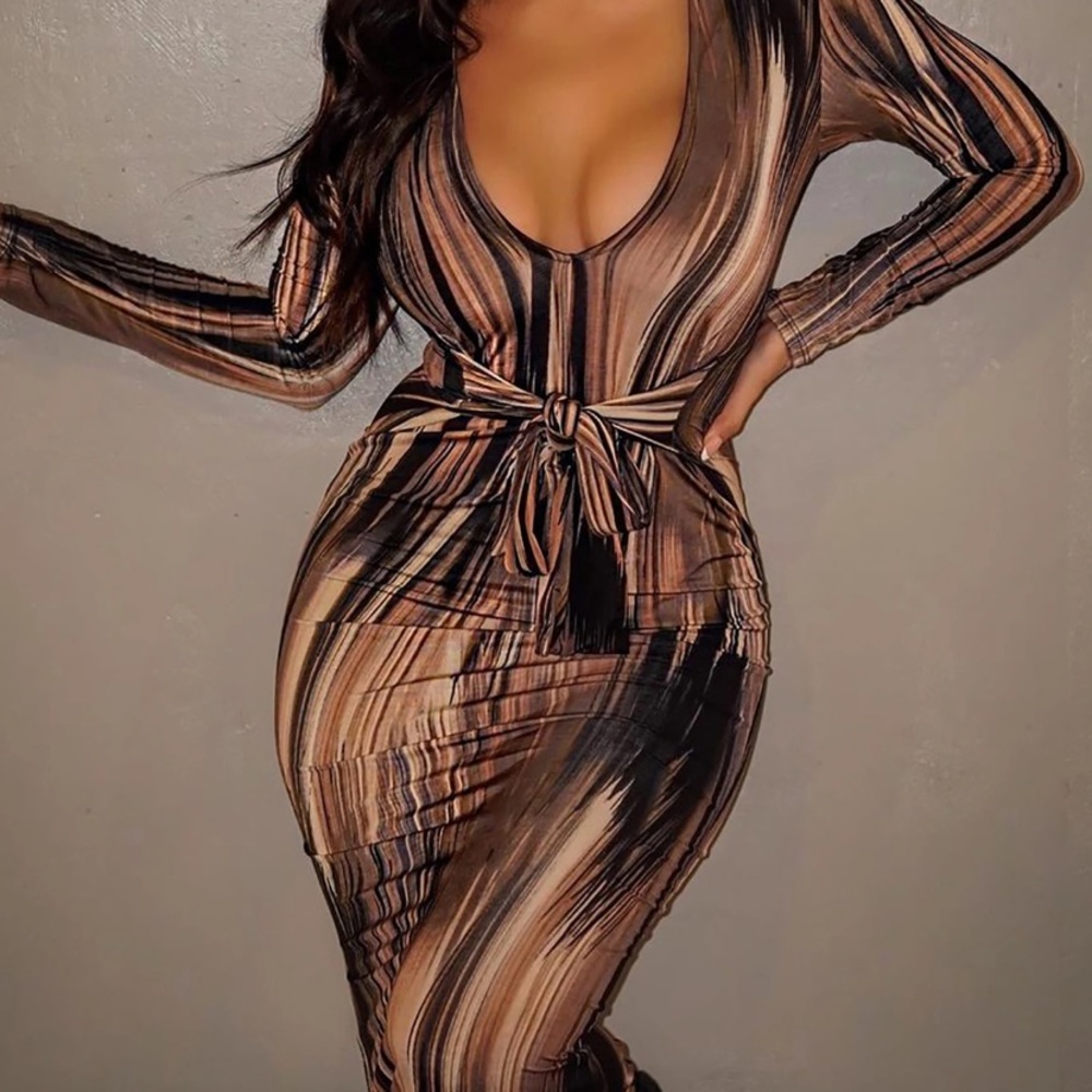 FASHION NOVA - Mind of My Own maxi dress